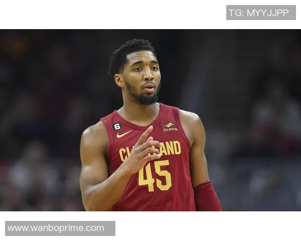 米切尔本赛季表现惊艳场均306分创生涯新高篮板助攻数据全面提升