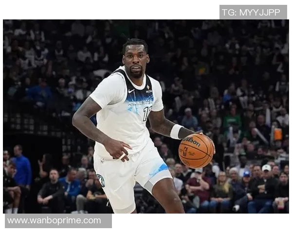 爱德华兹复出表现惊艳末节连中高难三分狂砍55分险些逆转比赛