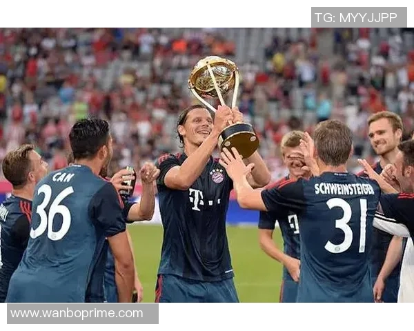 范比滕称赞拜仁阵容实力强大德甲冠军几乎在握